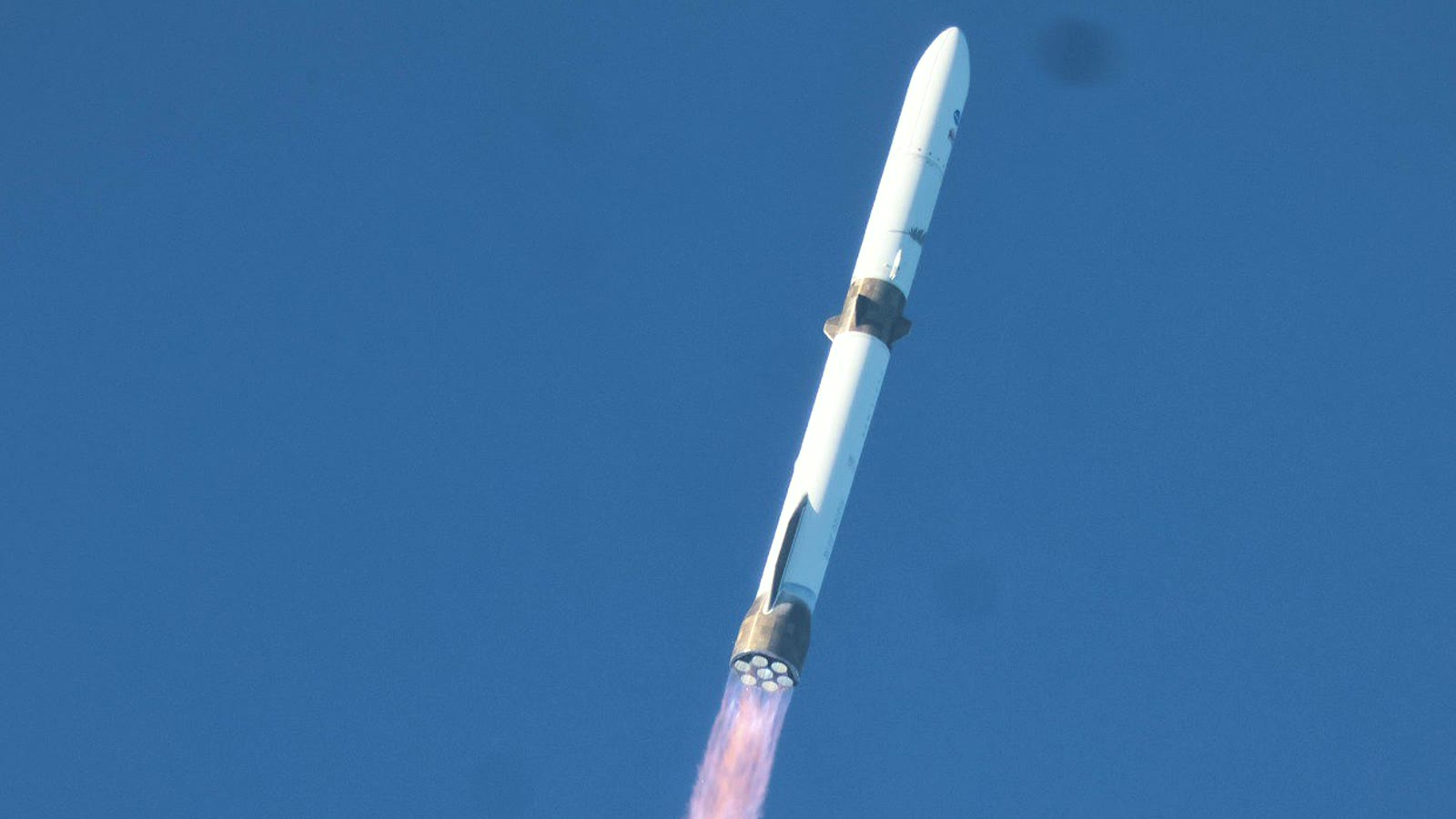 New Glenn 2 during ascent with visible engine plume